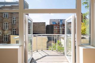 Newly Renovated 2BR with Balcony - Copenaghen - 6