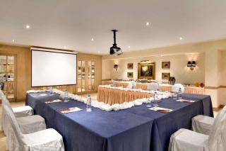 Hawthorn Suites by Wyndham Al Khobar - Khobar - 8