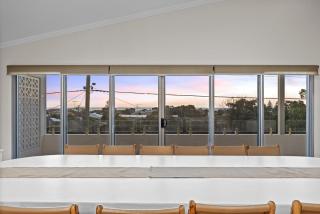 Silver Sands Sanctuary - 6BR Beachside Luxury - Mandurah - 0