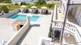 Villa Mia - Moderne Oase mit Meerblick und Pool - Vodice - 6