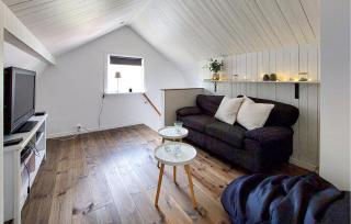 2 Bedroom Cozy Home In Unnaryd - 5