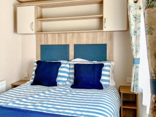 Seaside Jollys - Blue Anchor - 3