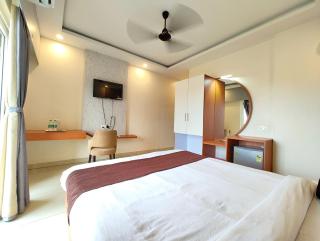 HOTEL SHREE ! GAJANAN Near Sea Beach & Jagannath Temple - Fully Air Conditioning Luxuary Room - Restaurant And Lift Facilities - A Top Rated Hotel - Puri - 3