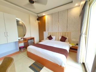 HOTEL SHREE ! GAJANAN Near Sea Beach & Jagannath Temple - Fully Air Conditioning Luxuary Room - Restaurant And Lift Facilities - A Top Rated Hotel - Puri - 2