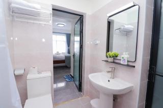 Modern 1BR and SQ, Homey Comfort - Nairobi - 7