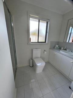 Aquawaters Beach House - 5 min walk to beach - Safety Beach - 7