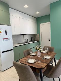 Двухкомнатная квартира с дизайнерским интерьером и видом на горы - 5