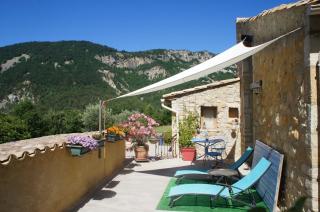 Mas Des Collines Chambre de Charme avec vue et Piscine - Châteauneuf-de-Bordette - 0