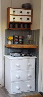 The Seaside Shepherds Hut - Colchester - 3