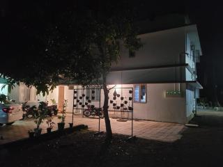 2 BHK Furnished Apartment - Ernakulam - 3
