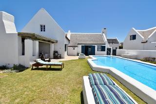 At The Beach House - Struisbaai - 7