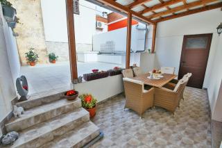 Holiday Home Gracia - Luka - 9