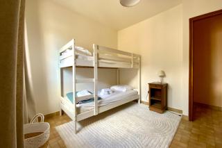 Villa Isabelle- Large bright house with courtyard! - Mudaison - 4