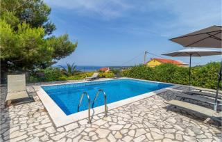 Gorgeous Apartment In Banjol - Banjol - 0