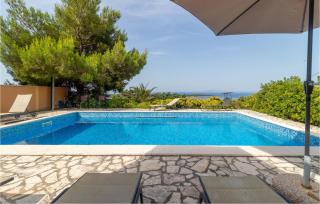 Gorgeous Apartment In Banjol - Banjol - 2