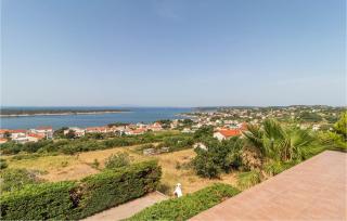 Gorgeous Apartment In Banjol - Banjol - 5