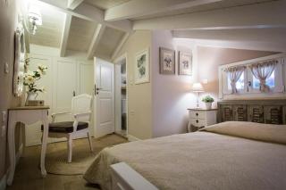 Village House Lianelia Boutique - 8