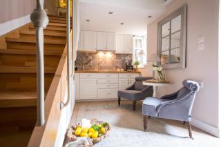 Village House Lianelia Boutique - 9