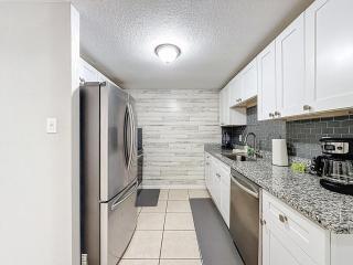 Centrally Located Pet Friendly Open Floor Plan - 3