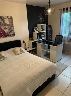 3 bedroom house with pool - Villeneuve - 2