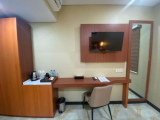 Grand Avira Hotel - 8