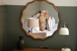 Crown Hotel - Chertsey - 5