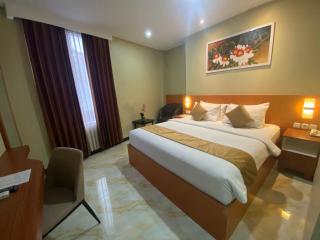 Grand Avira Hotel - 9