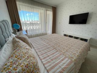 Black Sea Apartment - Warna - 9