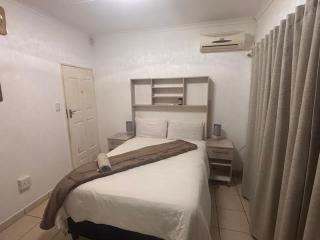 Geelhout Guesthouse - Vosburg - 9
