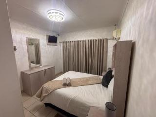 Geelhout Guesthouse - Vosburg - 1