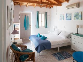 Summer Garden Studio - village location - 4
