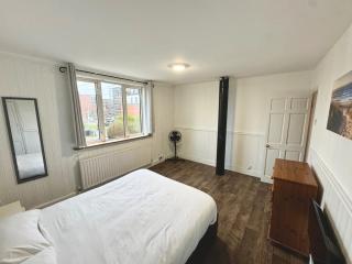 Detached 4Beds - Windsor Heathrow & London Access - Egham - 7