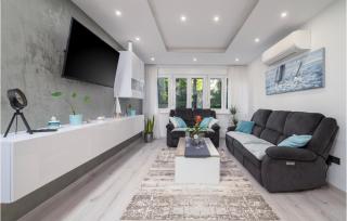 Amazing Apartment In Pula With Wifi - Pula - 2