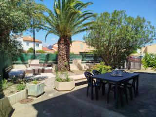 Rez de jardin pour ce T3 spacieux proche plage et commerces - 4BERNA1 - 0