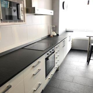 Preciosas Vistas con Garaje Privado - 4