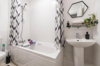 Charming 1 Bedroom Near Gravesend Station - WiFi - 9