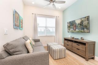 Blue Cascade Cottage Near Disney With Margaritaville Resort & Island H2O Access - 8064Ls - 2