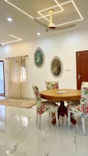 The Bougainvilla Homestay - Kochi - 5