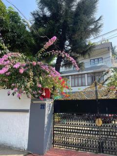 The Bougainvilla Homestay - Kochi - 3