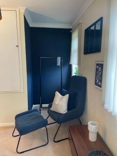 Cottage Sleeps 6 - Garden, Wifi - Parking - 4