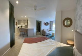Espectacular estudio en Puerto Cabopino RECIEN REFORMADO - Marbella - 6
