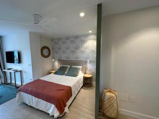 Espectacular estudio en Puerto Cabopino RECIEN REFORMADO - Marbella - 2