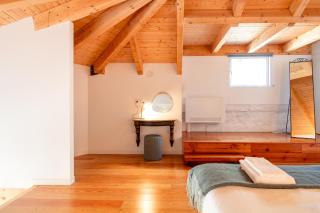Stylish Triplex Home by LovelyStay - Oporto - 9
