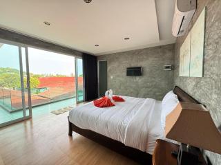 3 bed, Pool and Grass Garden, Chaweng, Spacious - 5
