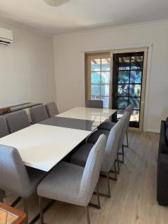 Waters Edge Retreat - Dawesville - 1