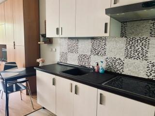 Spacious sunny apartment - Bratislava - 2