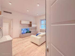 Santa Croce Suite - 10 mins from Duomo - Milan - 1