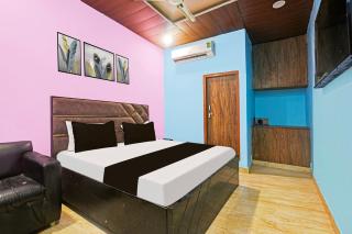 Hotel O Red Rock - Faridabad - 0
