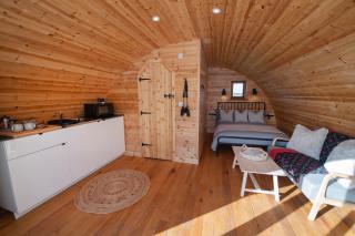Scandi Glamping Pod - Presence - Ebberston - 3