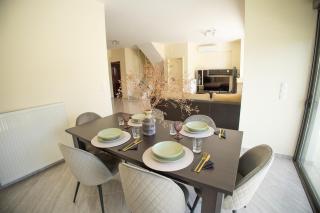 The Calm House - Kineta - 3